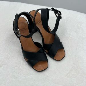 Dolce Vita black strappy pumps ladies size 6.5.